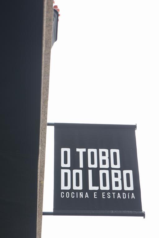O Tobo Do Lobo Hotel Melide Exterior foto